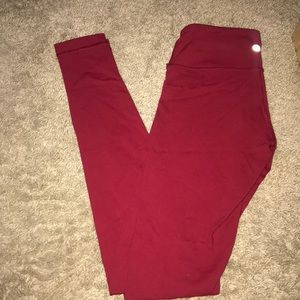 LULULEMON size 2 wonder under!